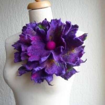 Felted Flowers workshop at GnR Alpaca Farm
